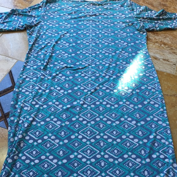 LuLaRoe half sleeve: faded denim/turquoise/white - Picture 5 of 8